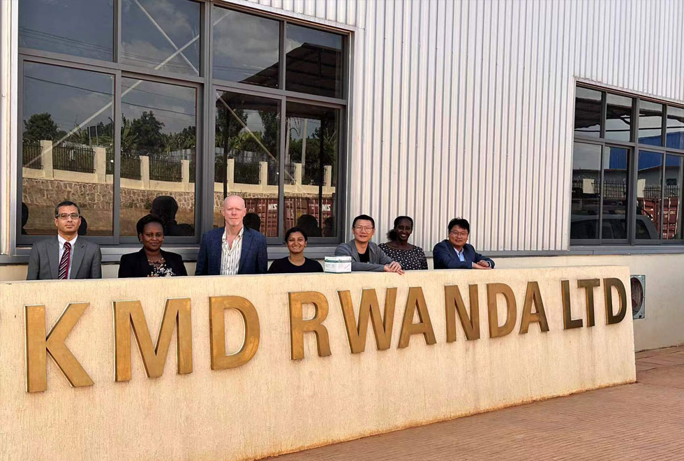 Lancement officiel de l'usine TKMD au Rwanda : diriger la localisation médicale et construire conjointement un rêve de développement durable en Afrique